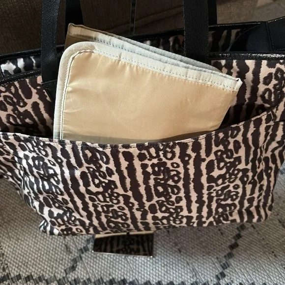 Gently Loved Coach Large Getaway Ocelot Print Nylon Diaper /Weekender Tote Bag - Picture 6 of 12
